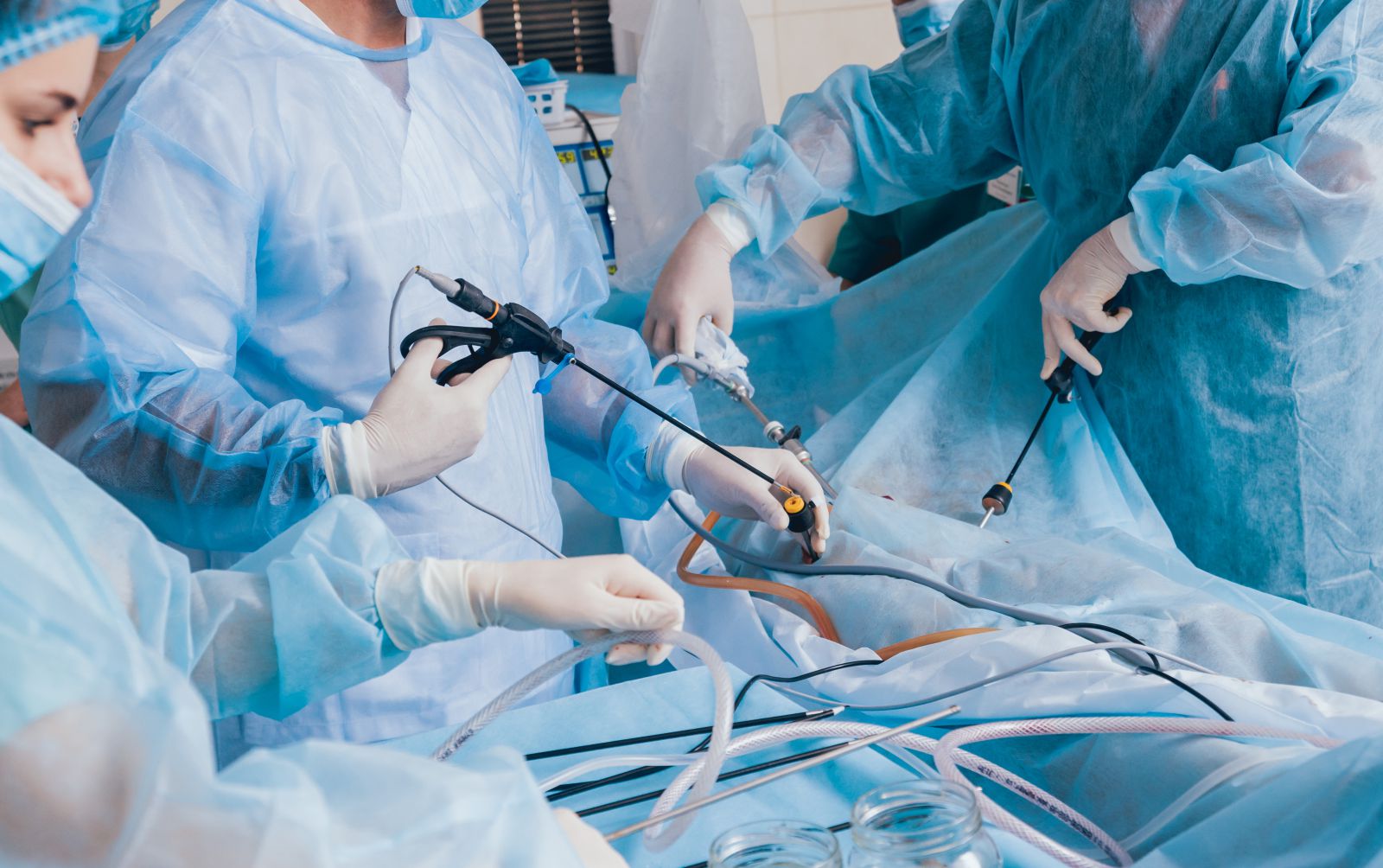 hernia surgery operation using laparoscopic